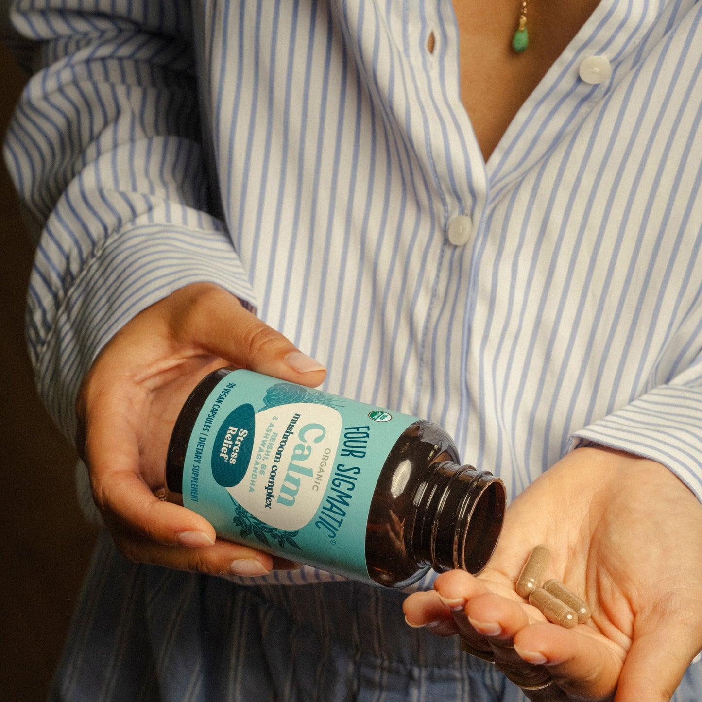 calm-capsules-z8 calm-capsule-2.jpg